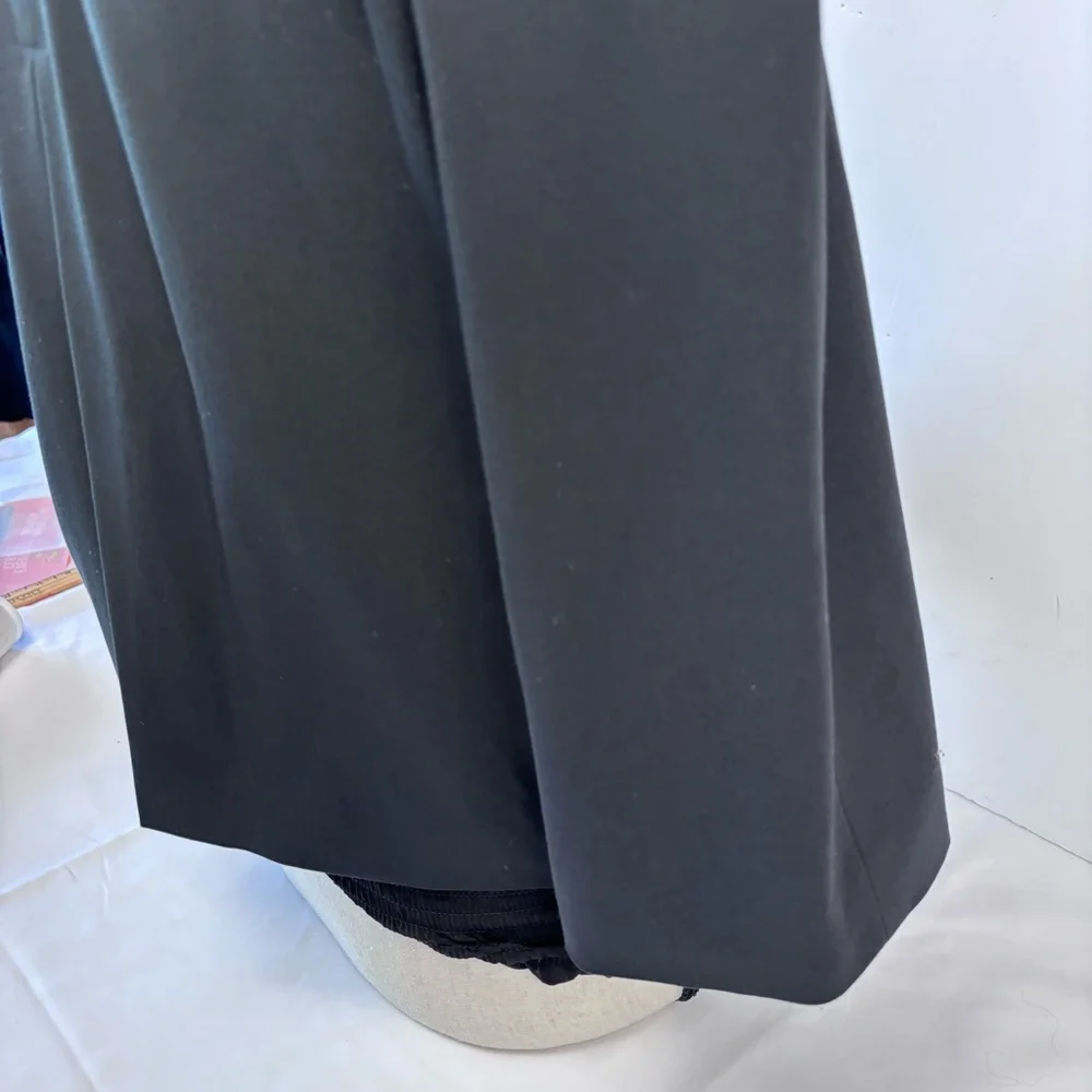 Apt. 9 Black Blazer with Classic Collar and 3/4 Sleeves Cropped Cape Style. Nice